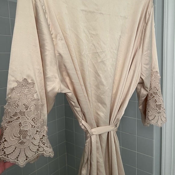 Satin Bridal Robe - Picture 6 of 10